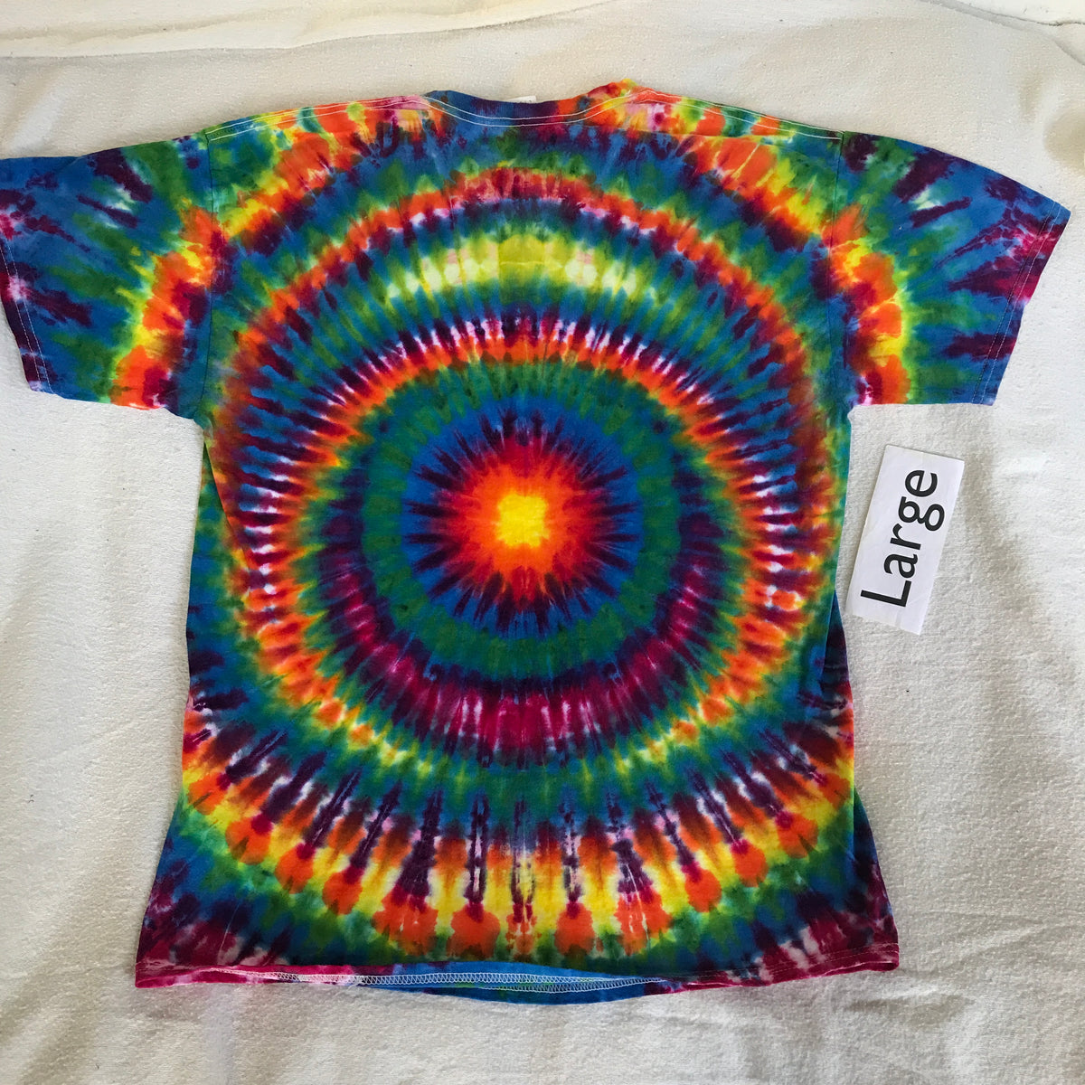 Adult Large HWI Tie-Dye Rainbow WigWag ZigZag Tee