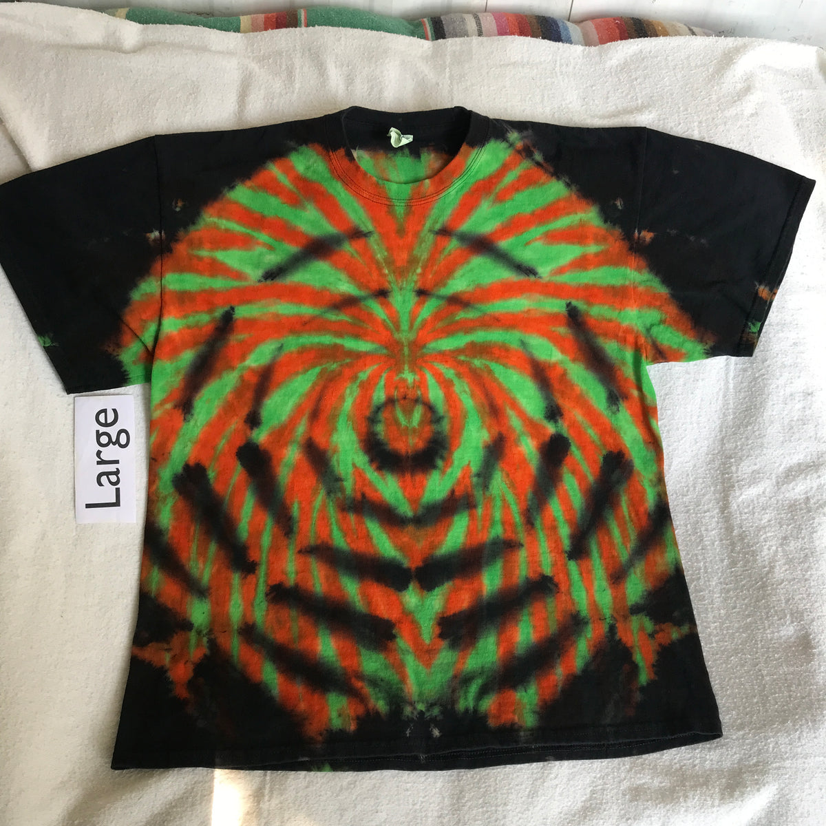 XL Discharged & Tie-Dyed Spiderweb Tee – MrTieDye