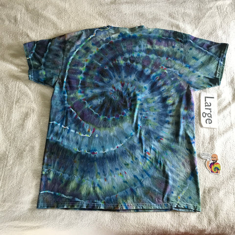 Adult Large Ice Dyed Spiral tee w/Crystal Rainbow hi lights