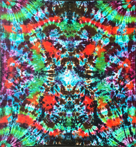 Intentionally Random Tie-Dye Scrunch Tapestry